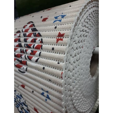 FÜRDŐSZOBAI GUMIS TEKERCS